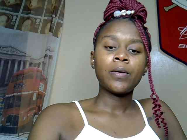 LAYLAAH webcam