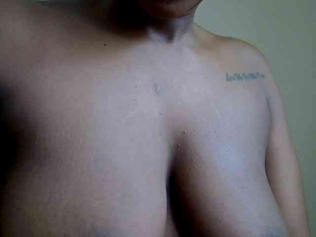 LAYLAAH webcam