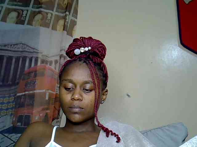 LAYLAAH webcam