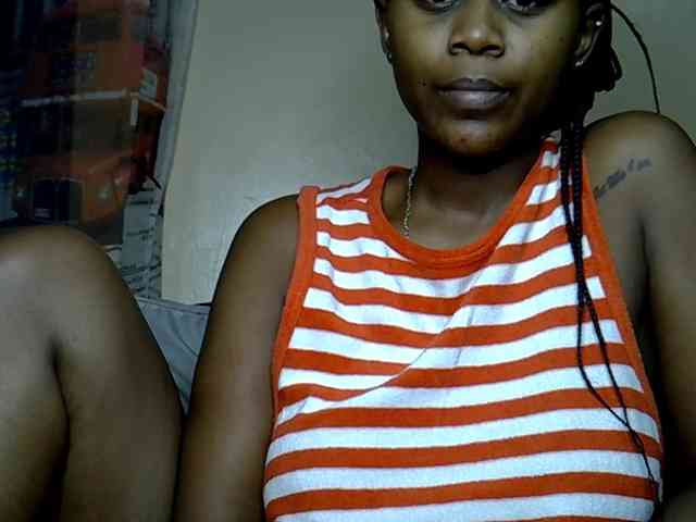 LAYLAAH webcam
