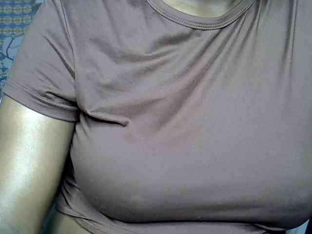LAYLAAH webcam