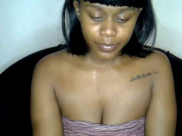 LAYLAAH webcam