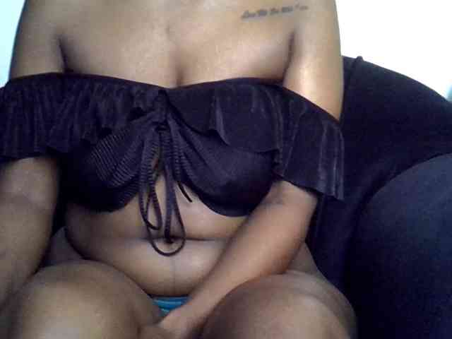LAYLAAH webcam