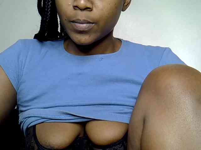 Model: SquirtLaylaah