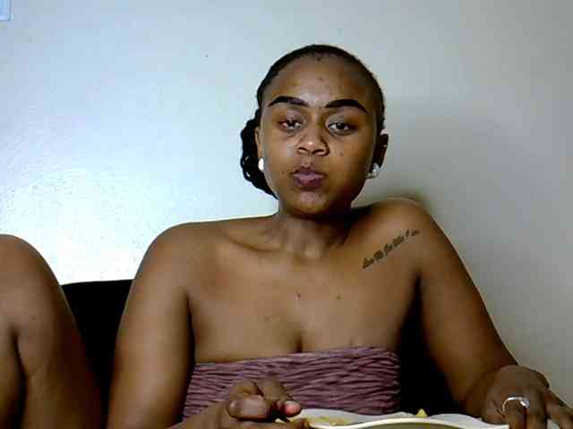 Model: SquirtLaylaah