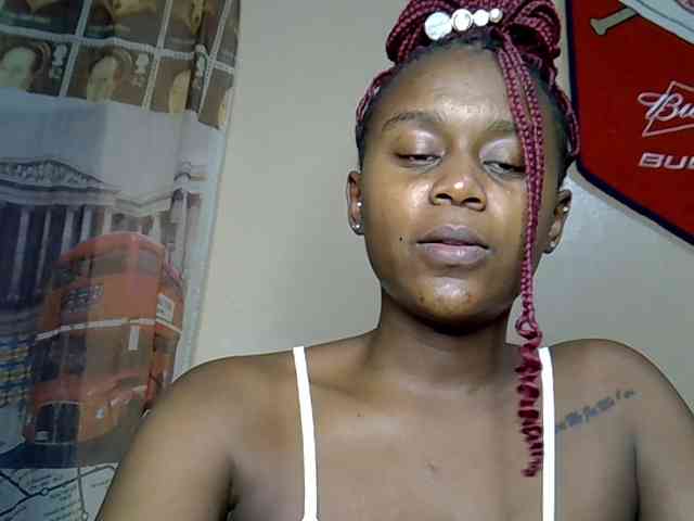 LAYLAAH webcam