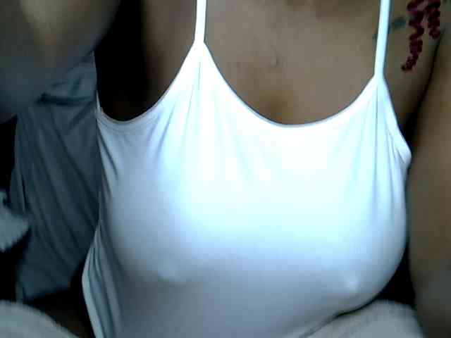 LAYLAAH webcam