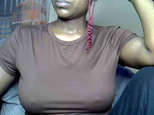 LAYLAAH webcam