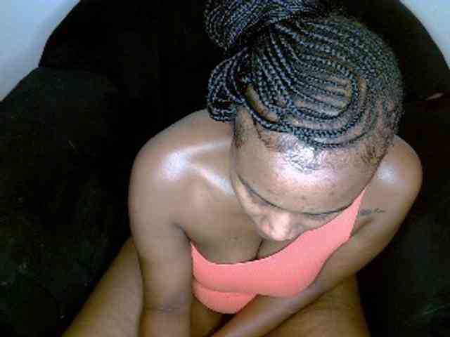 Model: SquirtLaylaah