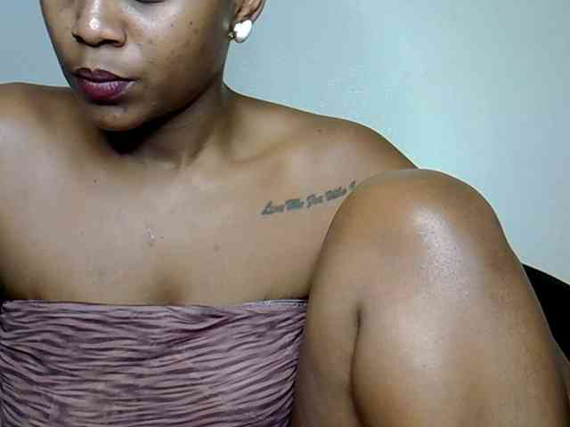 Model: SquirtLaylaah