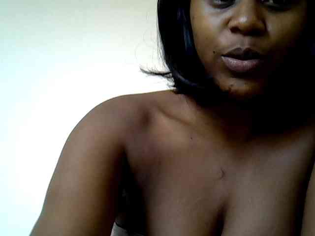 LAYLAAH webcam