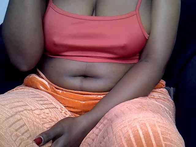 LAYLAAH webcam