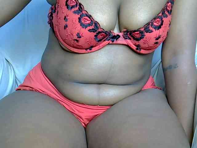 Model: LAYLAAH