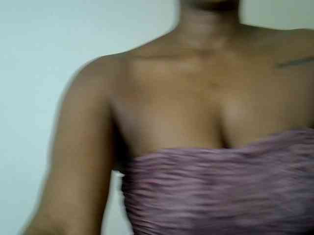LAYLAAH webcam