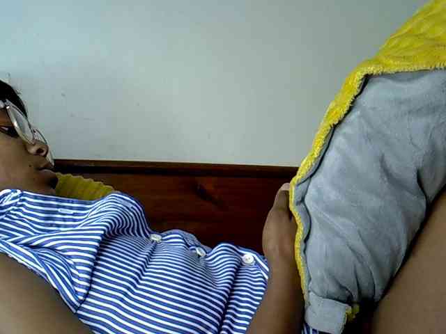 LAYLAAH webcam