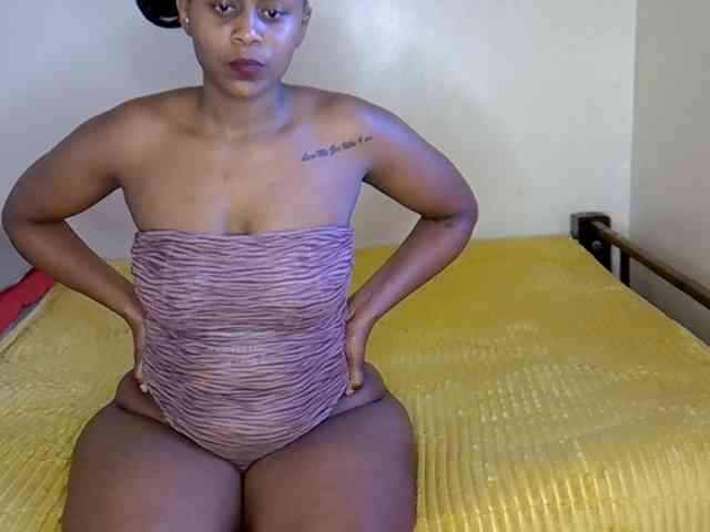 Model: SquirtLaylaah