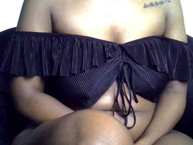 LAYLAAH webcam
