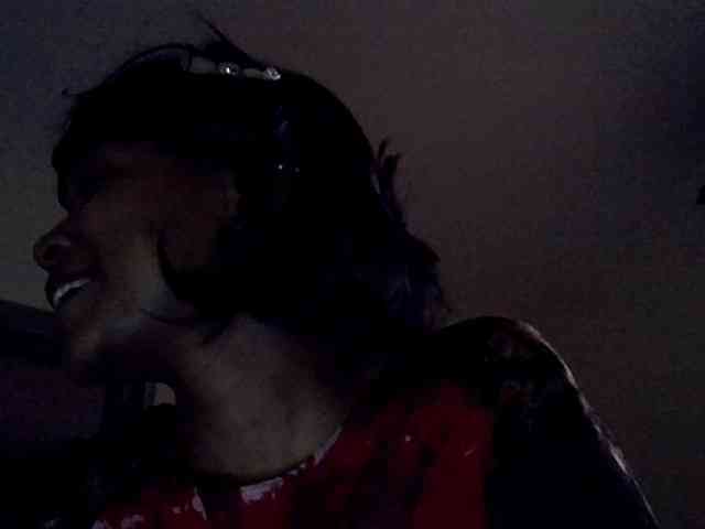 LAYLAAH webcam