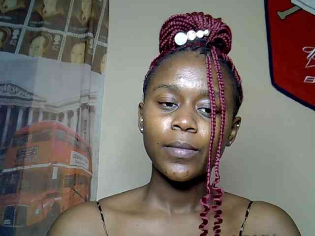 LAYLAAH webcam