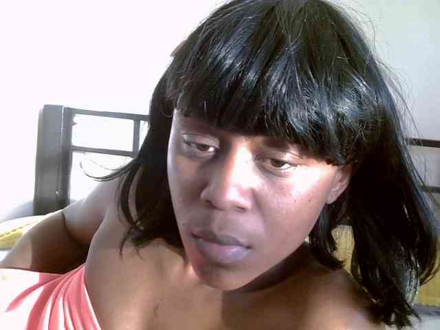 LAYLAAH webcam