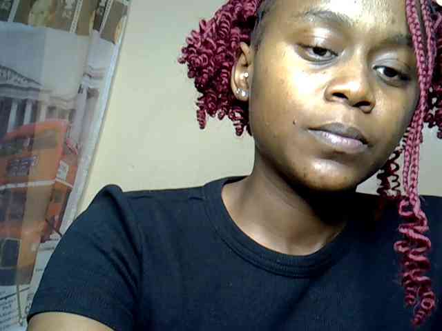 LAYLAAH webcam