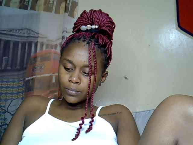 LAYLAAH webcam
