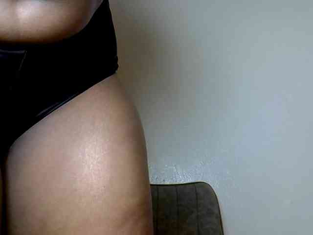 Model: SquirtLaylaah