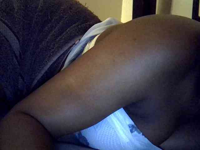 LAYLAAH webcam