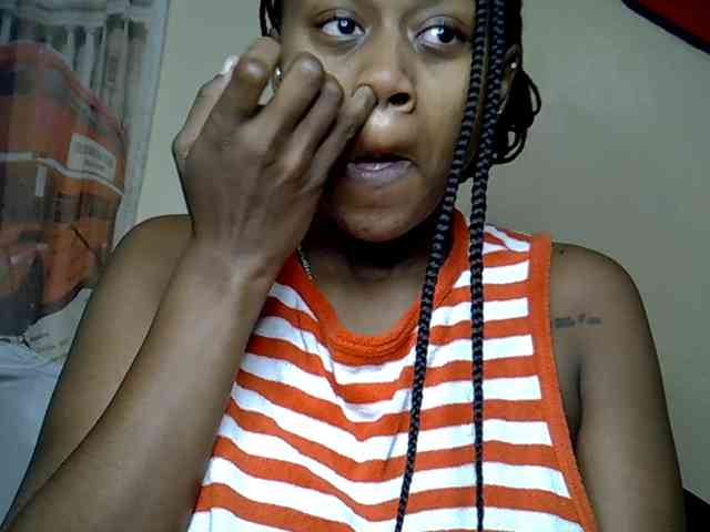 LAYLAAH webcam