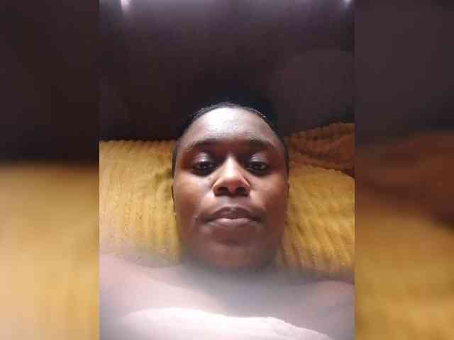 LAYLAAH webcam