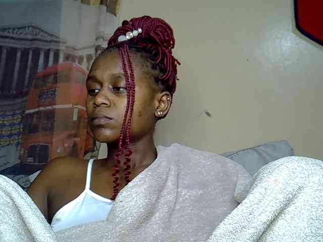 LAYLAAH webcam