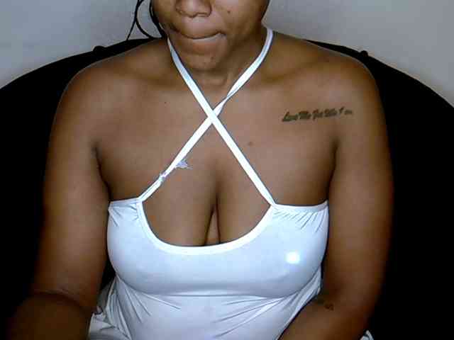 Model: SquirtLaylaah