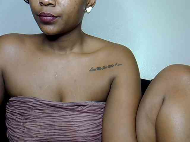 Model: SquirtLaylaah