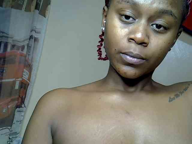 LAYLAAH webcam
