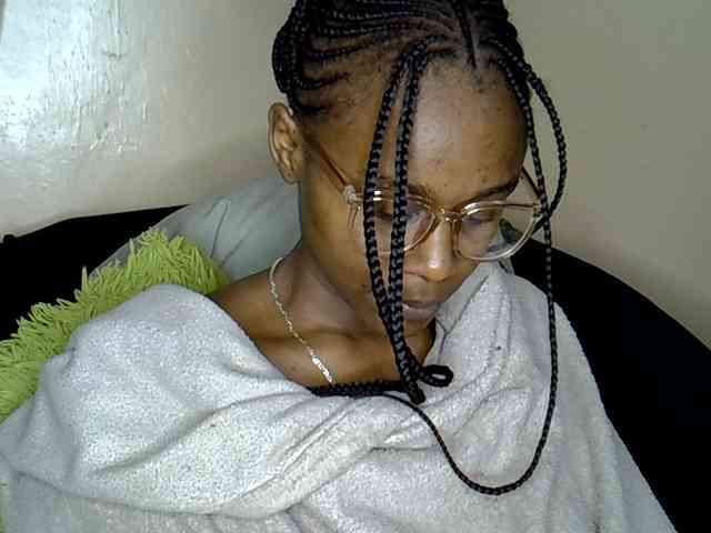 LAYLAAH webcam