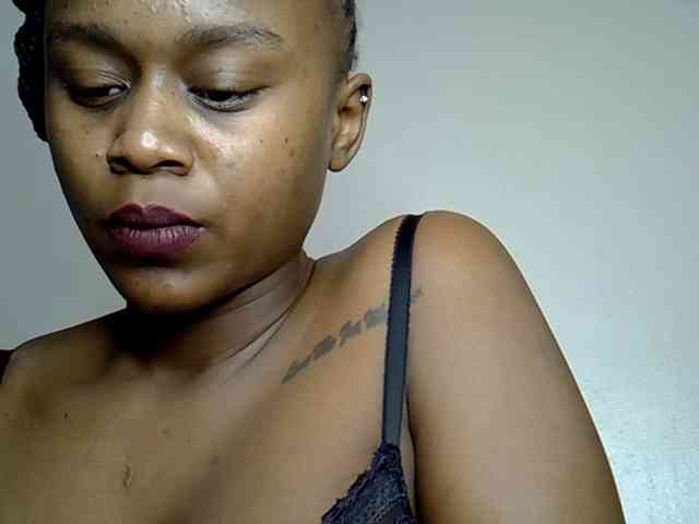 Model: SquirtLaylaah