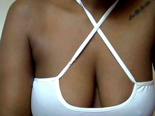 Modella: LAYLAAH