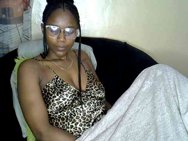 LAYLAAH webcam