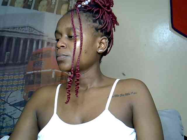 LAYLAAH webcam