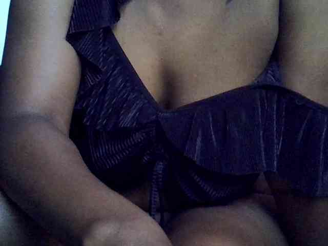 LAYLAAH webcam