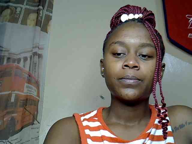 LAYLAAH webcam