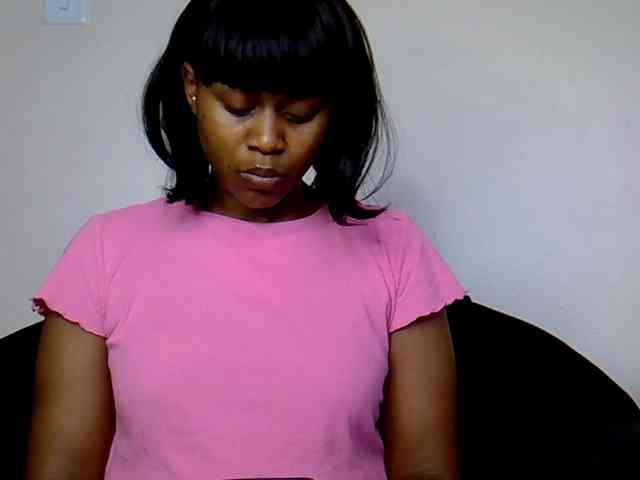 LAYLAAH webcam
