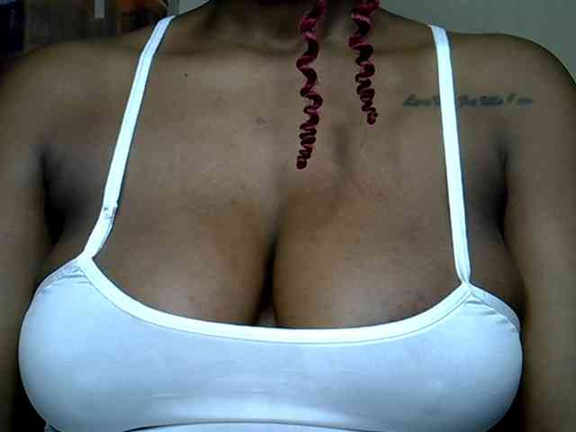 Modella: LAYLAAH