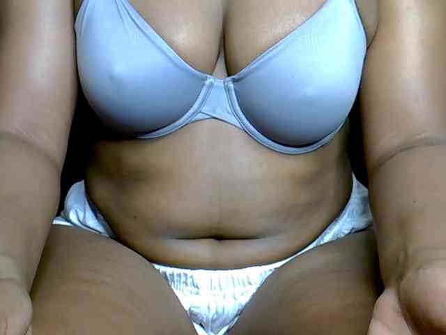 Model: SquirtLaylaah