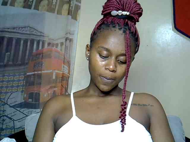LAYLAAH webcam