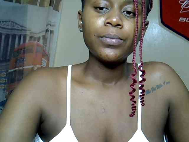 LAYLAAH webcam