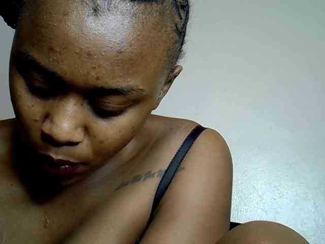 Model: SquirtLaylaah