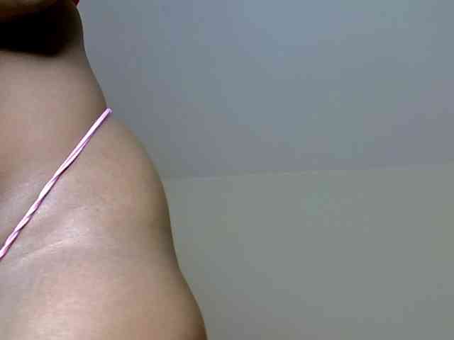 LAYLAAH webcam