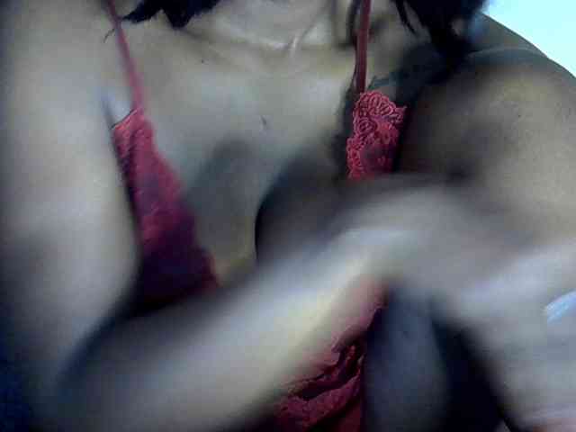 LAYLAAH webcam