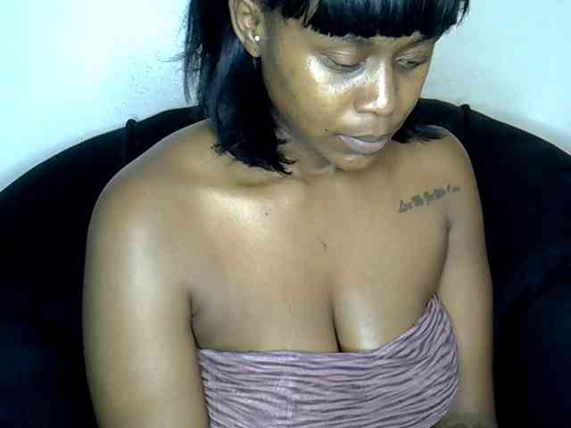 LAYLAAH webcam